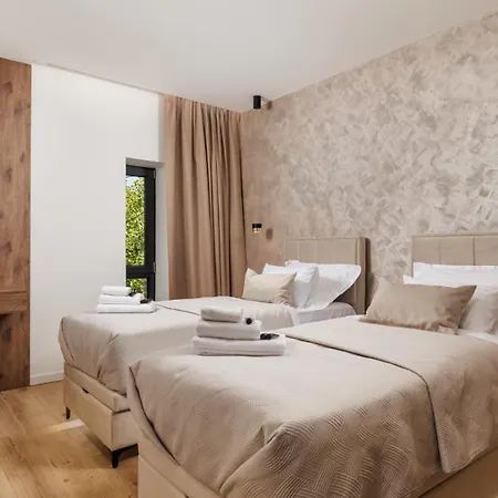 Lithos By Guide فيلة Radetići